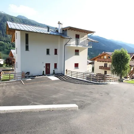 Apartment Casa Ai Stabli